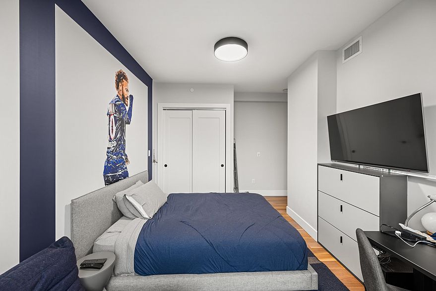 401 2687 Maple Street