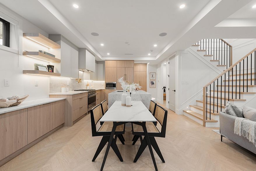 1 3393 Victoria Drive