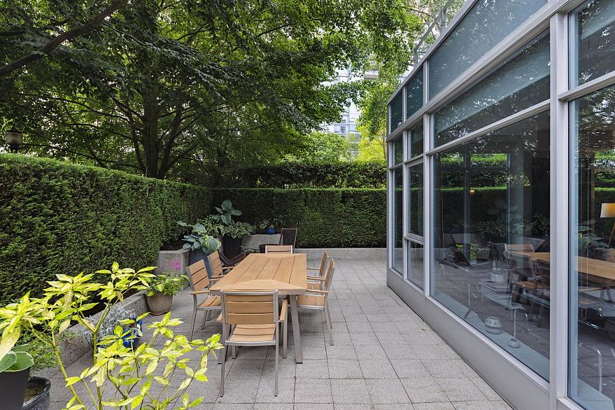 TH12 1233 W Cordova Street