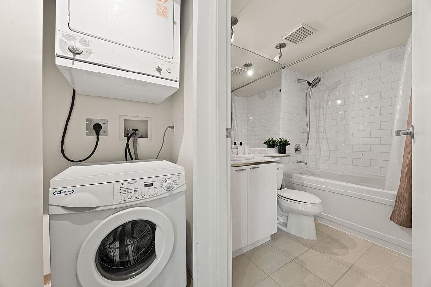 3104 1200 W Georgia Street