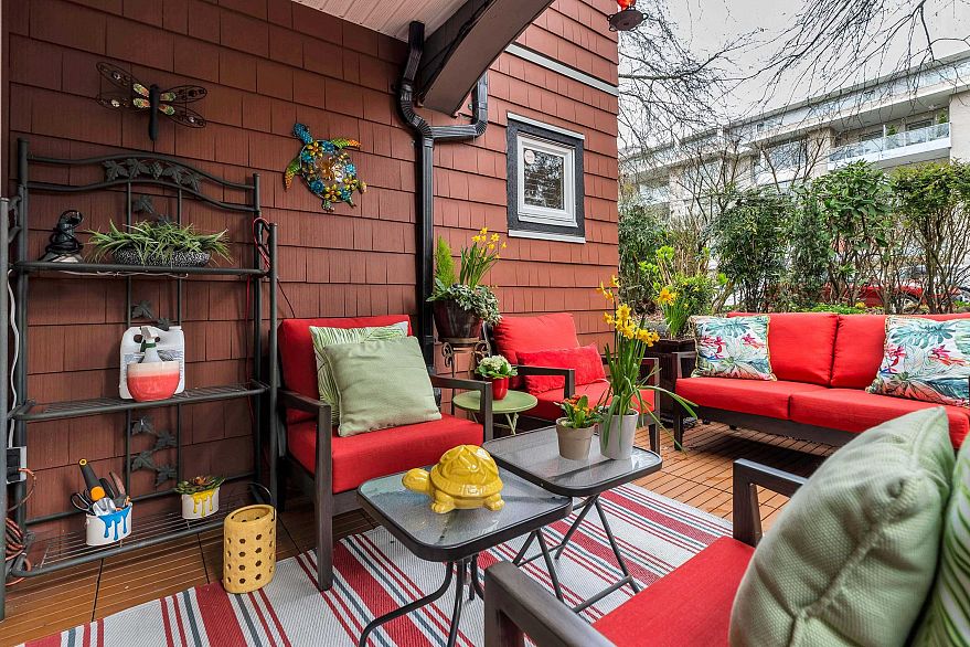 102 736 W 14th Avenue