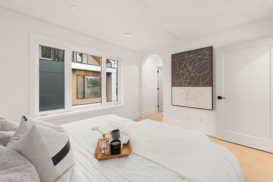 1 3393 Victoria Drive