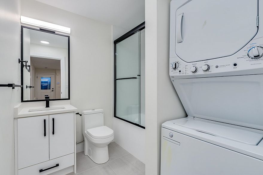 1 5461 Rhodes Street