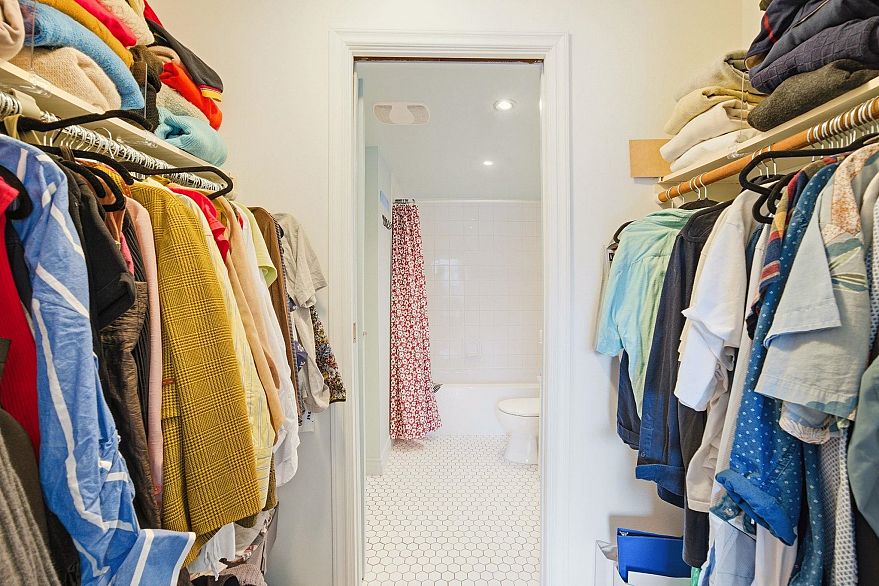 207 2215 Dundas Street