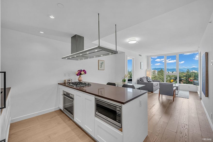 2303 3355 Binning Road