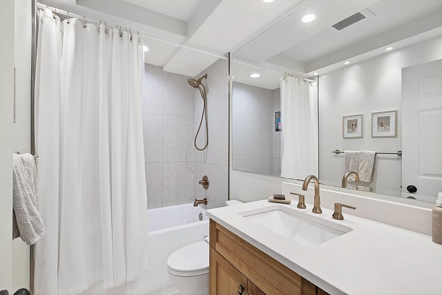 108 1424 Walnut Street