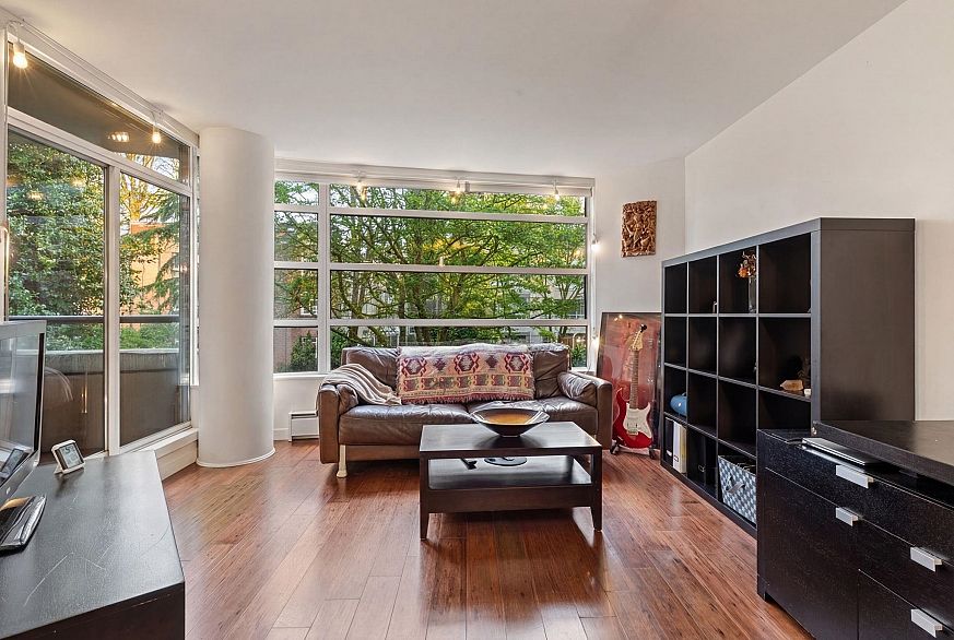 201 1225 Barclay Street