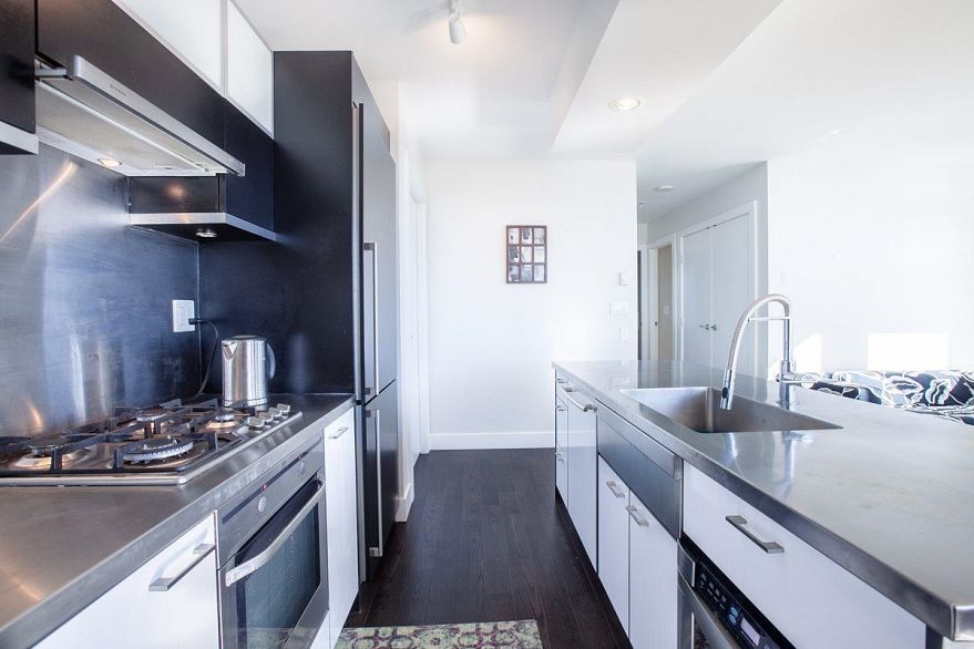 2905 535 Smithe Street