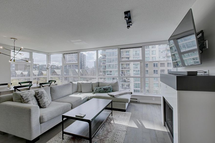 504 125 Milross Avenue