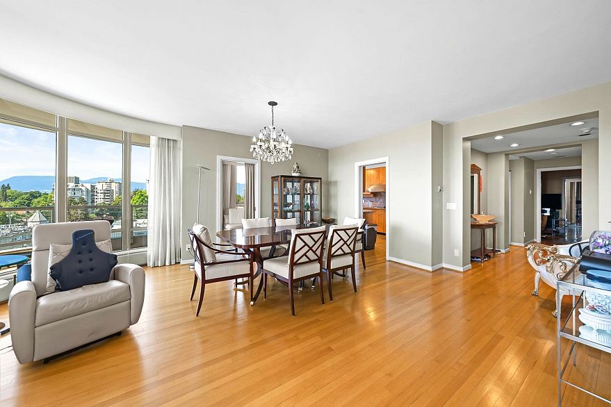 901 5850 Balsam Street