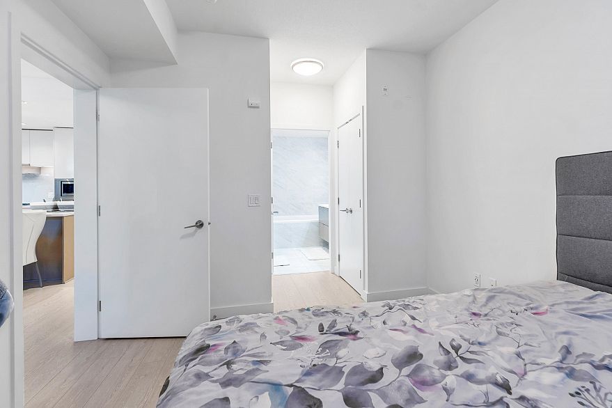 107 7988 Yukon Street