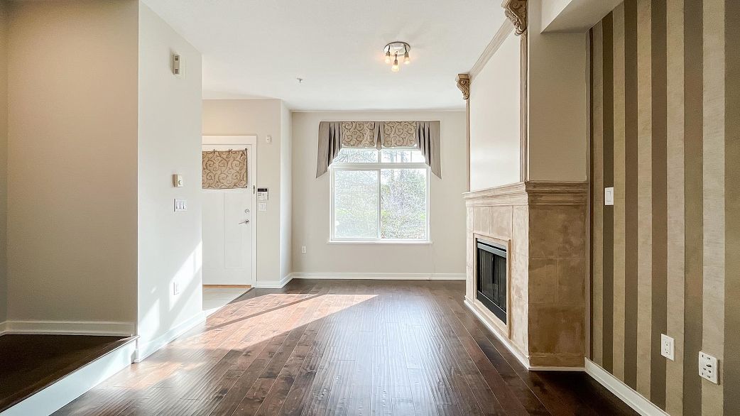 7425 Columbia Street