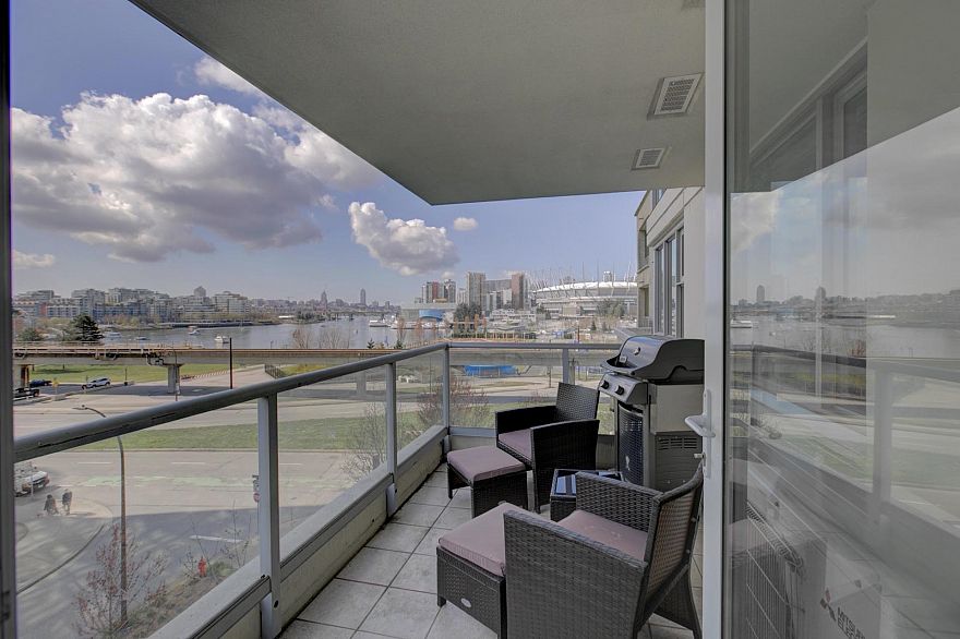 504 125 Milross Avenue