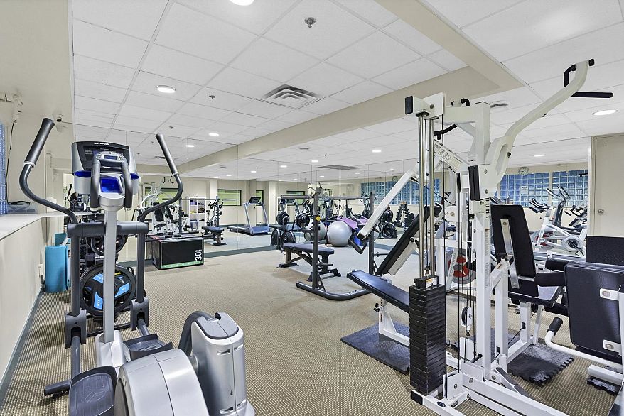 308 1688 Robson Street