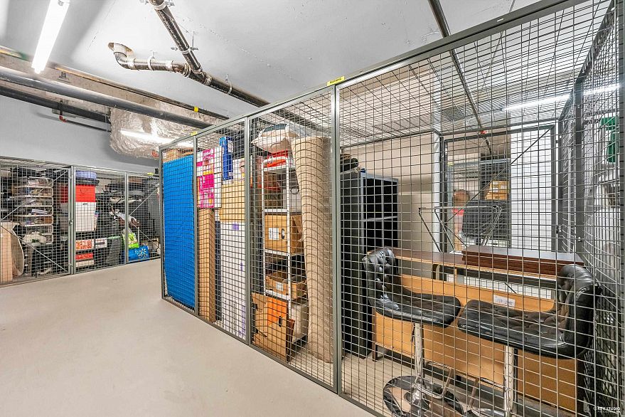 2303 3355 Binning Road