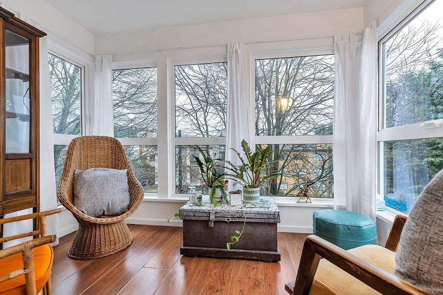 406 2133 Dundas Street