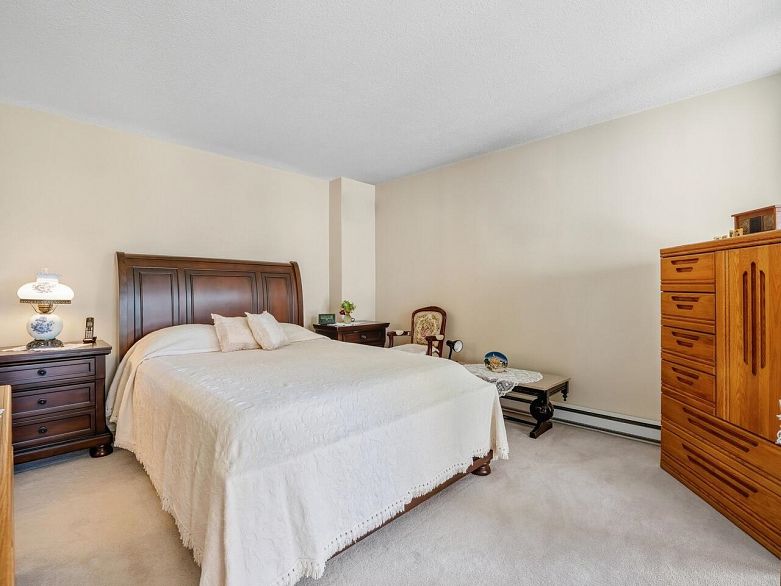 412 518 W 14th Avenue