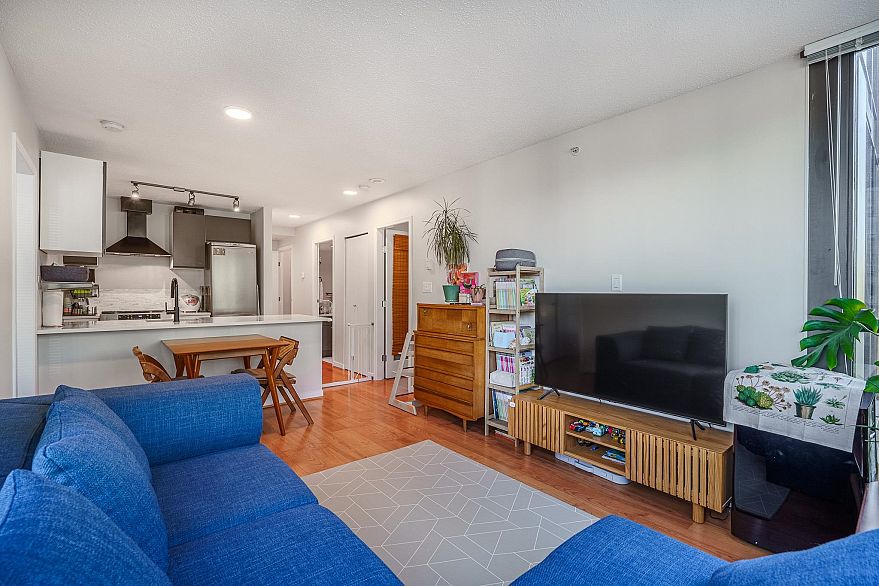 1706 1367 Alberni Street