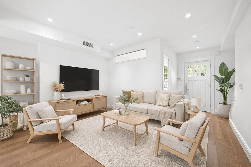 5815 Highbury Street