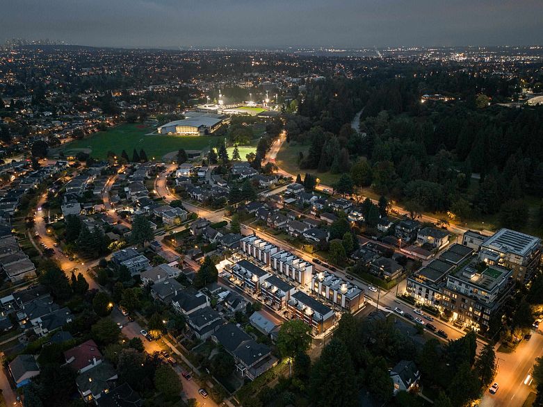 162 479 W 28th Avenue