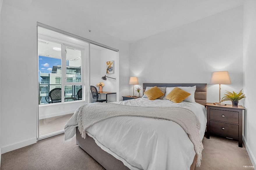 2303 3355 Binning Road