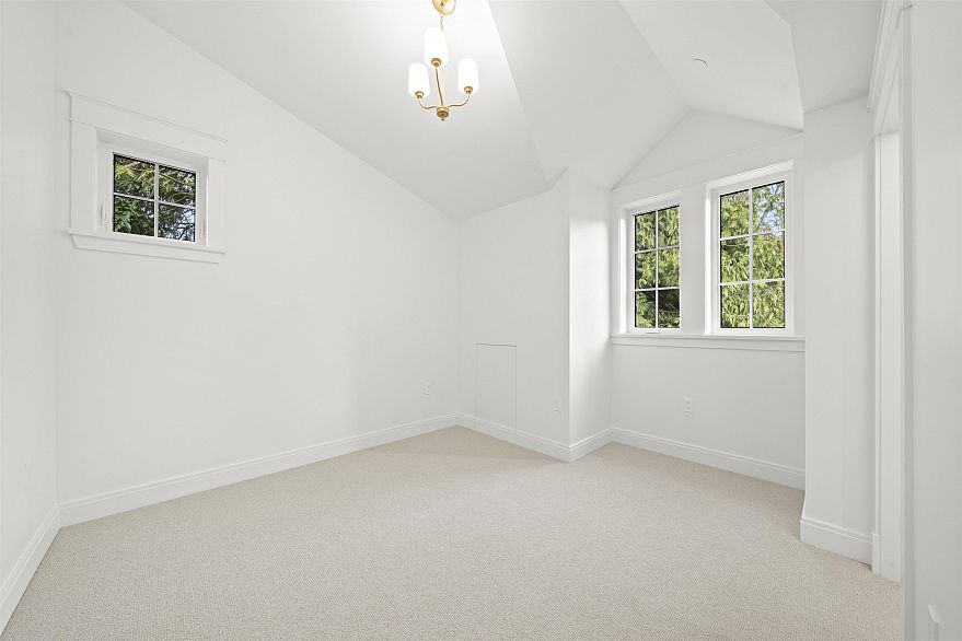 5815 Highbury Street