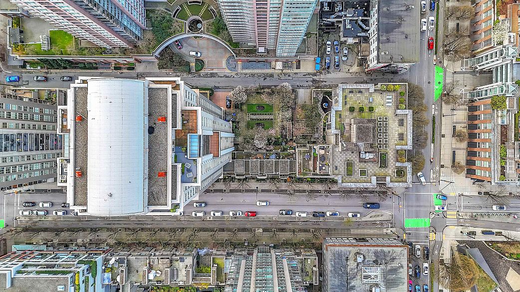 2504 969 Richards Street