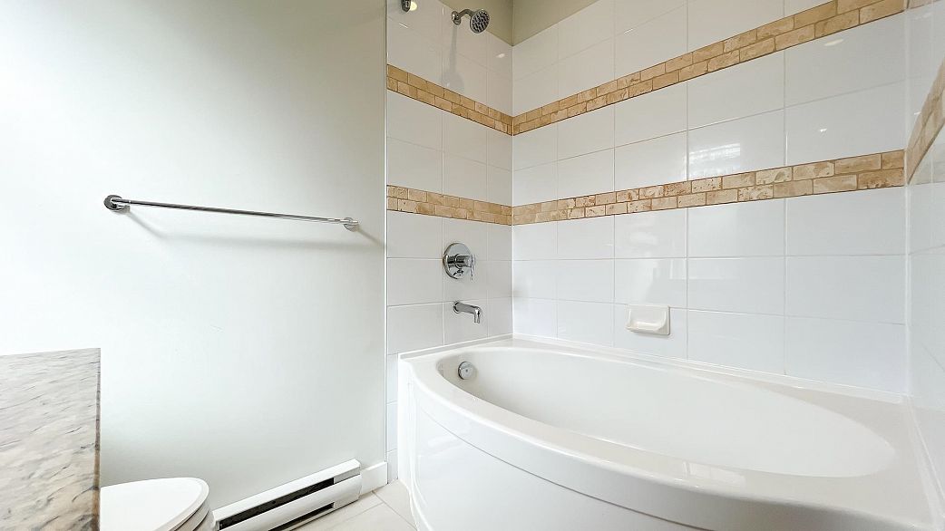 7425 Columbia Street