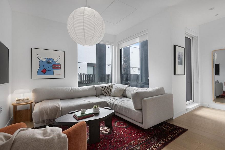 48 W King Edward Avenue