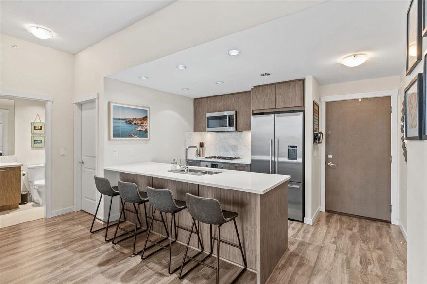 1106 3281 E Kent Avenue North