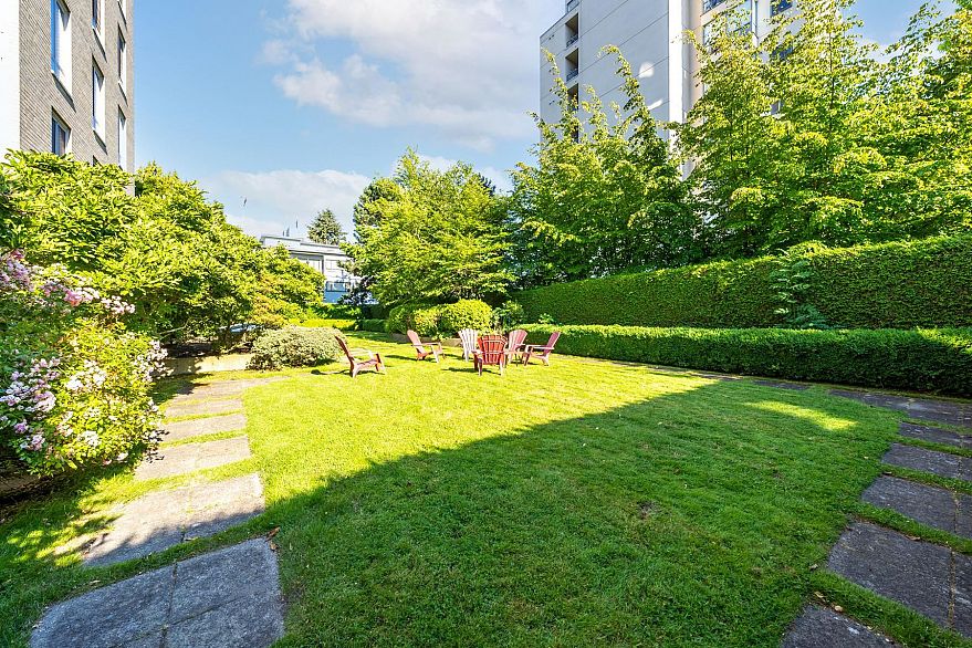 901 5850 Balsam Street