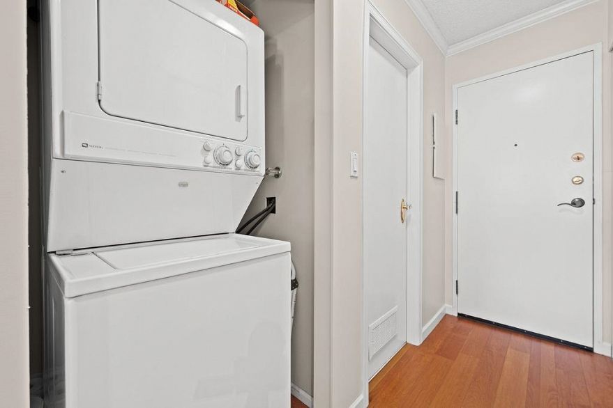 308 1476 W 10th Avenue