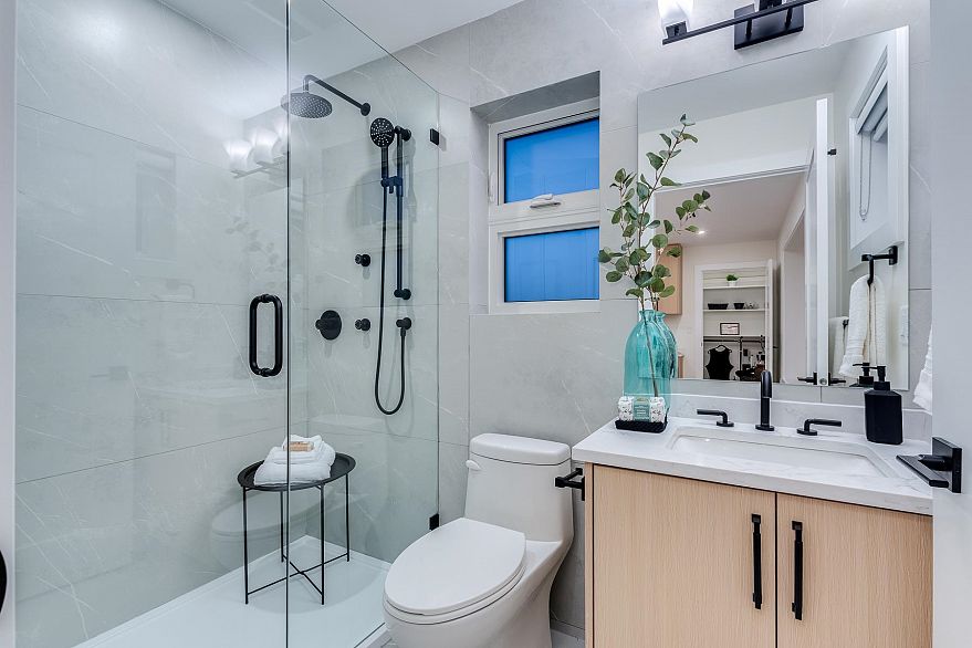 1 5461 Rhodes Street