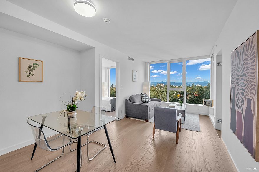 2303 3355 Binning Road