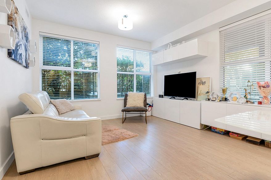 107 7988 Yukon Street