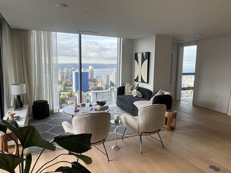 2903 1568 Alberni Street