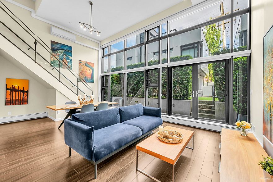 103 6311 Cambie Street