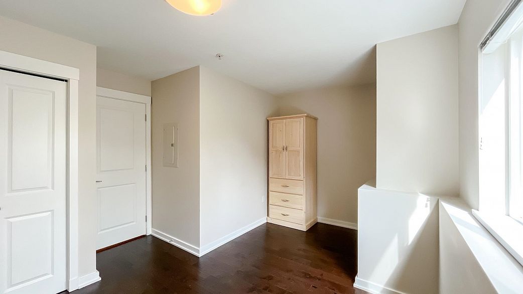 7425 Columbia Street