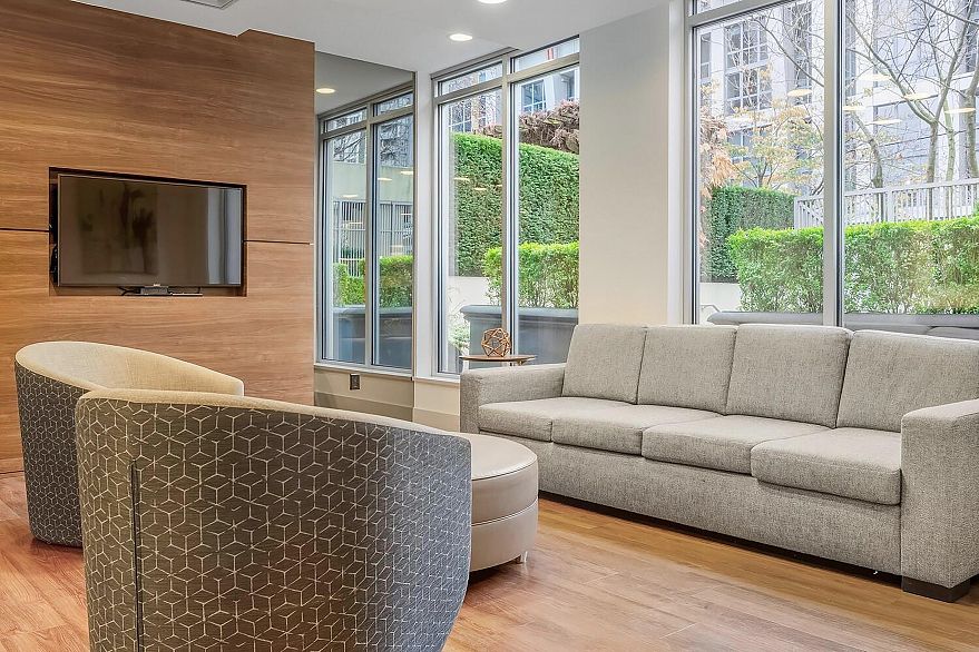 2404 1225 Richards Street