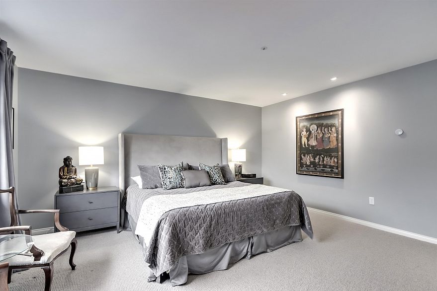 32 5650 Hampton Place