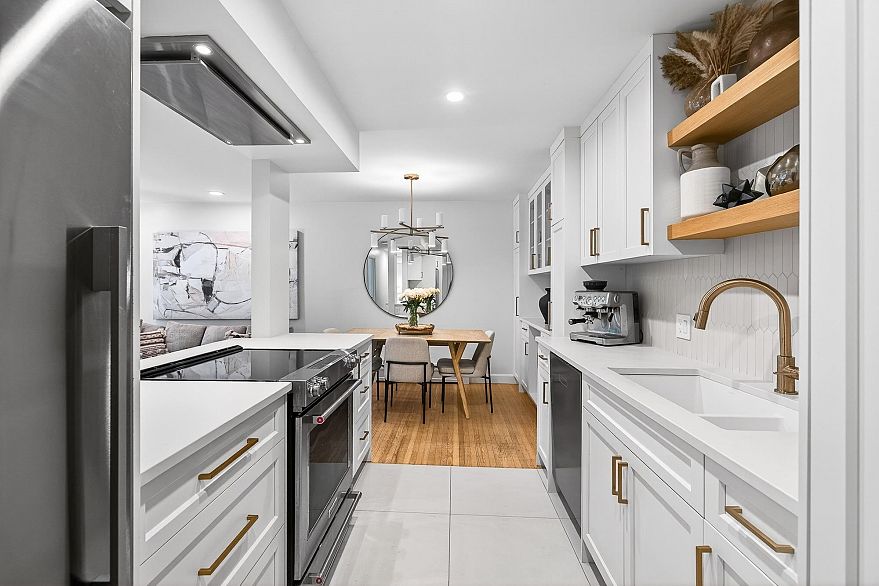 108 1424 Walnut Street