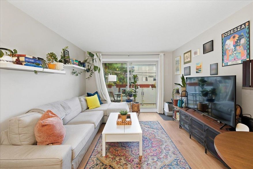 306 1864 Frances Street