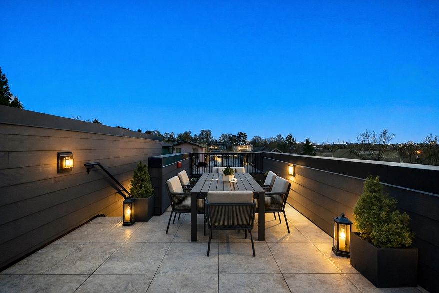 101 1837 E Georgia Street