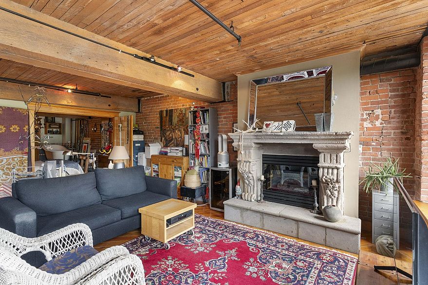 301 41 Alexander Street