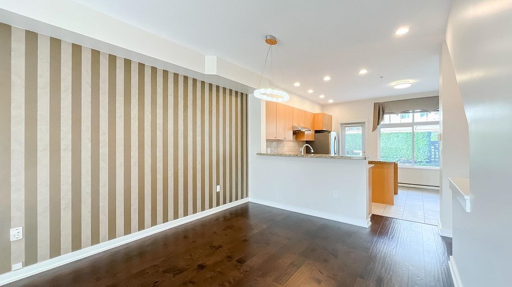 7425 Columbia Street