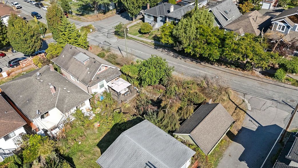 2996 Venables Street