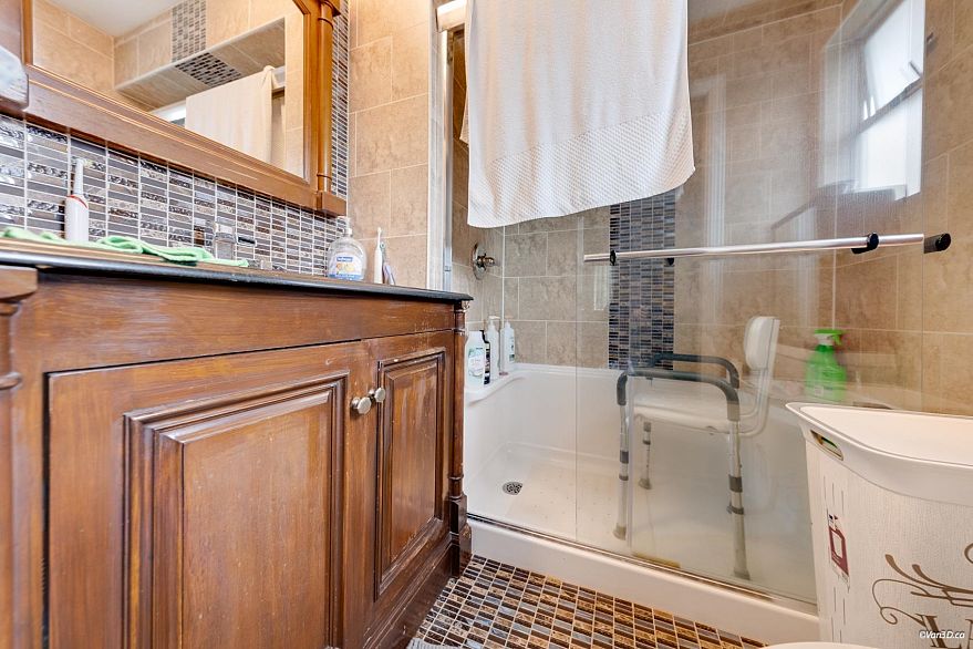 3450 Monmouth Avenue