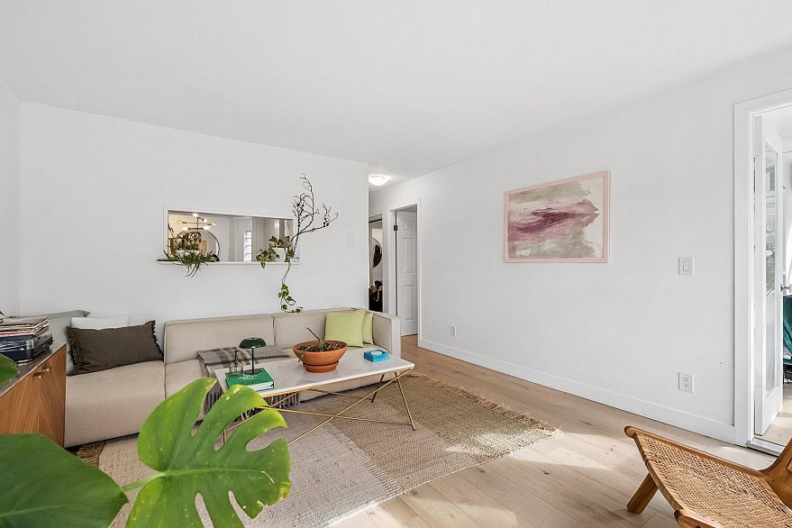 205 1330 Graveley Street