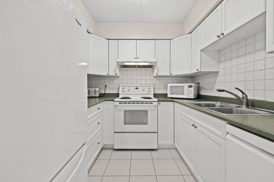 308 1476 W 10th Avenue