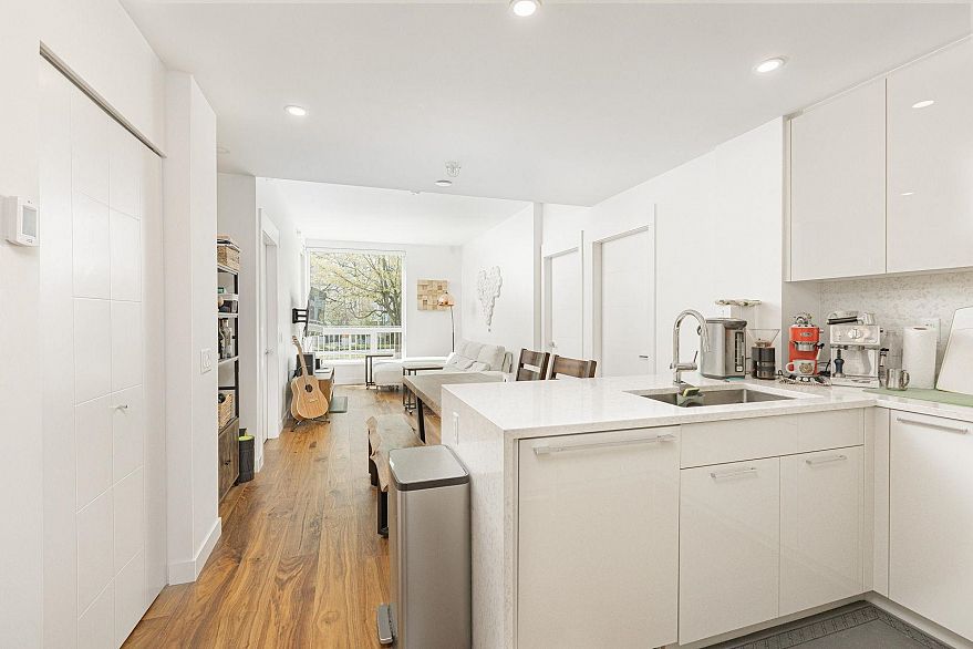 108 5058 Cambie Street